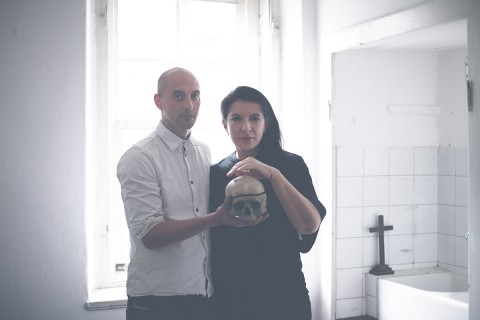 Nico Vascellari con Marina Abramovic (foto Alan Chies)