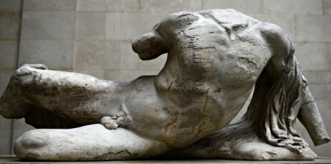 La statua del Dio Ilissos, al centro della polemica