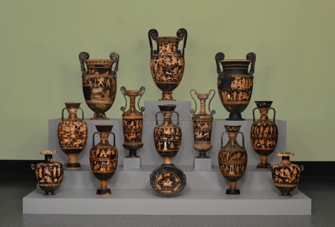 Tredici vasi funerari, Ceglie del Campo, Puglia, 375-310 a.C., terracotta, Antikensammlung, Staatliche Museen zu Berlin