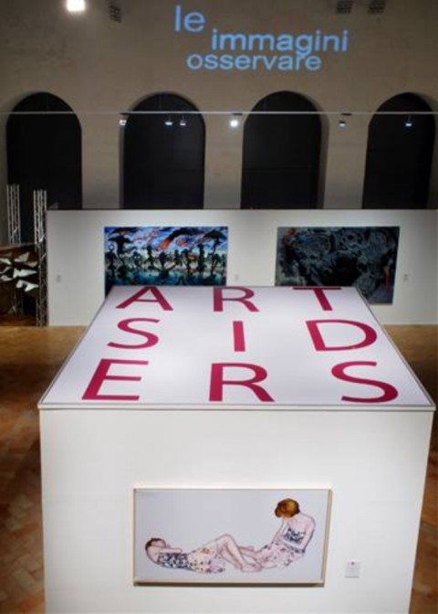 Artsiders, Perugia, 2014 - sullo sfondo, Bianco-Valente