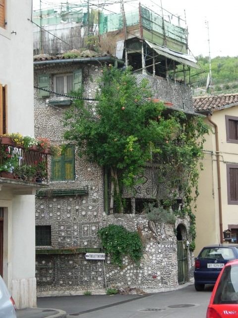 La casa delle conchiglie di Angelo Cerpelloni (Veneto)