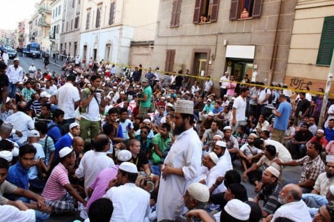 Manifestazione a Torpignattara in seguito all'assassinio di Khan Muhammad Shahzad