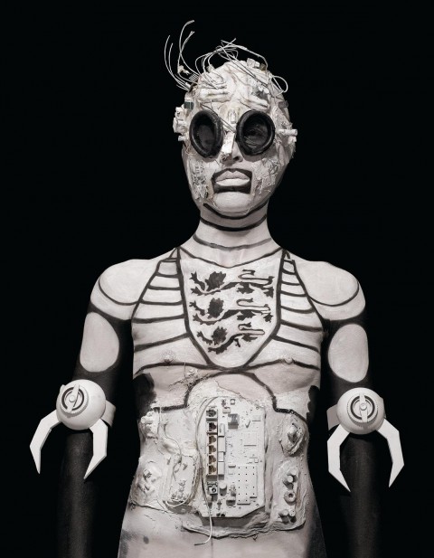 Marco Bolognesi, Astolfo. I personaggi dell’assedio di Parigi nell’Orlando Furioso, 2014, body painting e collage, stampe lambda su dibond, cm 110 x 80