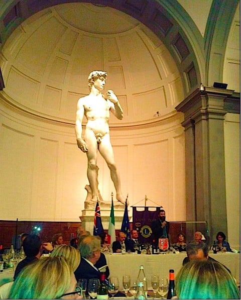 Una cena istituzionale ai piedi del David