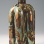 Bottiglia in vetro calcedonio con macchie di avventurina incluse – Venezia - terzo quarto del XVII sec. - Museo del Vetro, Murano