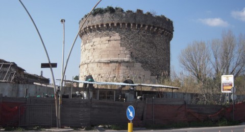 Degrado al Mausoleo dei Plautii