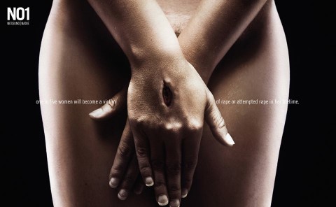 Erik Ravelo - campagna contro lo stupro - 2015