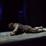Florestan (Burkhard Fritz) nell'antepiano di Fidelio all'Opera di Firenze - © Michele Borzoni - Terraproject - Contrasto