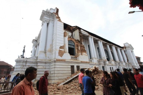 Gravi danni dal sisma in Nepal
