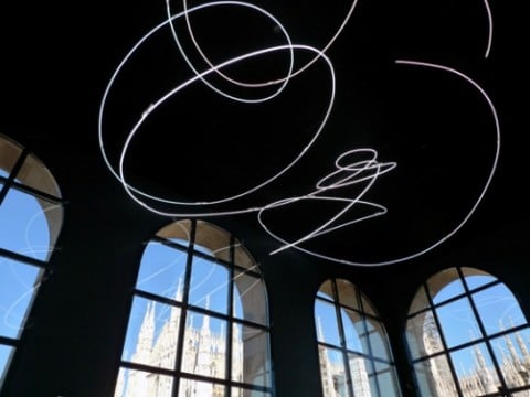 Il neon di Lucio Fontana al Museo del '900 di Milano