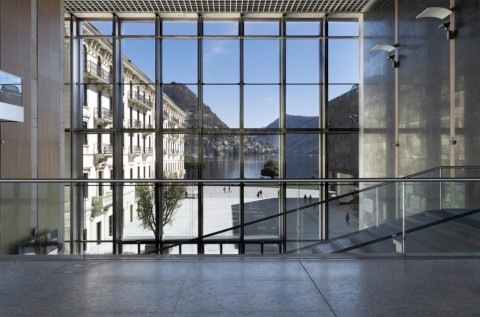 LAC Lugano Arte Cultura - Vista della piazza dalla Hall - © LAC 2015 – Foto Studio Pagi