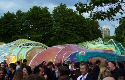 Il Serpentine Pavillion di SelgasCano (foto Davide Sacconi e Raquel Drummond)