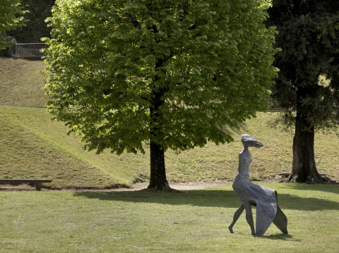 Lynn Chadwick, High Wind III, 1990, bronzo