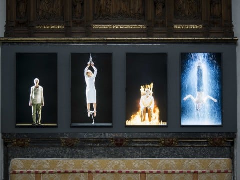 Bill Viola, Earth, Martyr, Air, Martyr, Fire Martyr, Water Martyr, 2014, veduta della mostra presso Auckland Castle. Photo © Mark Pinder