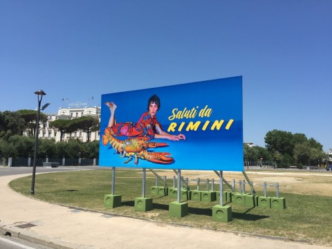 Maurizio Cattelan - Saluti da Rimini 