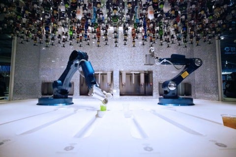 Carlo Ratti, Makr Shakr Bionic Bar, foto Nicholas Marchesi