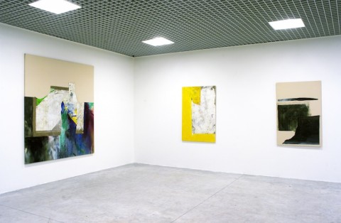 Gianni Politi, Mountaintop Waterdrop, installation view