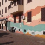 Una edificio ripensato dai Pittori Anonimi del Trullo