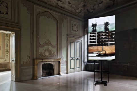 Yuri Ancarani, La Malattia del Ferro, 2012, videoinstallazione, courtesy Galleria Zero, Milano e l’artista