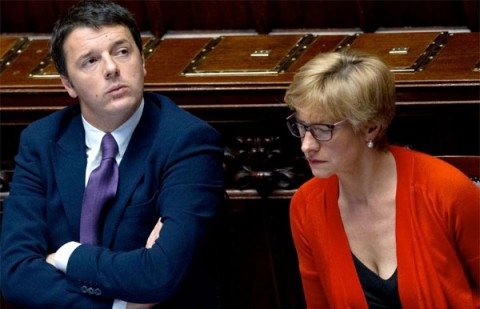 Il premier Matteo Renzi e il Ministro della Difesa Roberta Pinotti