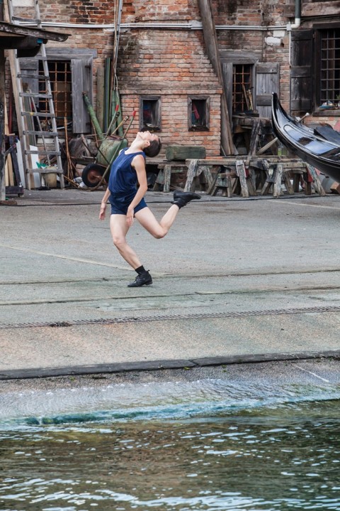 Annamaria Ajmone, Buan - Biennale College, Venezia 2015 -photo Akiko Miyake