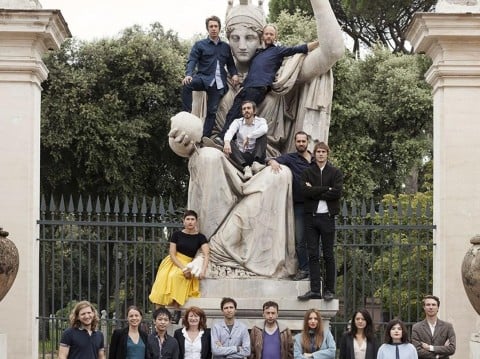 La foto dei borsisti dell'Accademia di Francia che ha fatto infuriare il Corriere della Sera nel 2015 - photo corriere.it
