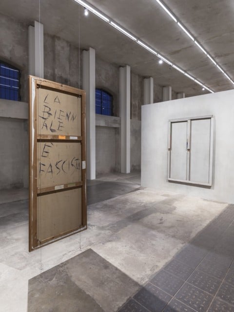 Recto Verso - Fondazione Prada, Milano 2015 - photo Delfino Sisto Legnani Studio - Courtesy Fondazione Prada - Gastone Novelli (sx) e Pierre Buraglio (dx)
