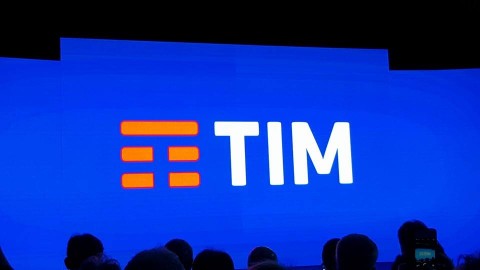 La presentazione del nuovo logo TIM