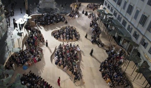 L'installazione di Pietro Ruffo per la sfilata di Valentino - Roma, 2015