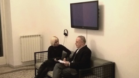 Hans Ulrich Obrist intervistato da Karolina Liusikova nella sede di RAM