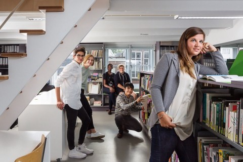 Il team 2015-2016 del Curatorial Programme del de Appel - Laura Amann, Kateryna Filyuk, Renée Mboya, Jussi Koitela, Asep Topan, Alessandra Troncone - photo Shinji Otani