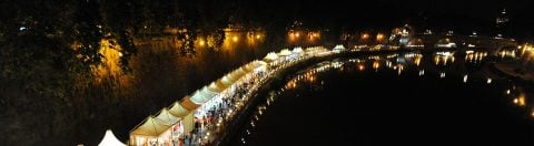 Bancarelle e Ponte Sisto