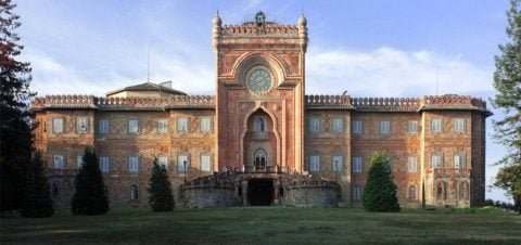 Castello di Sammezzano, la facciata