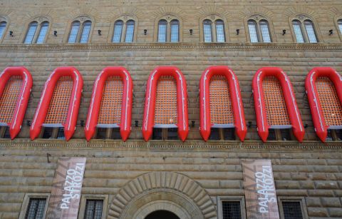 I gommoni di Ai Weiwei a Firenze