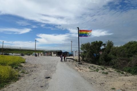 Gian Maria Tosatti, Histoire et destin-New Men's Land (Flag), 2016 