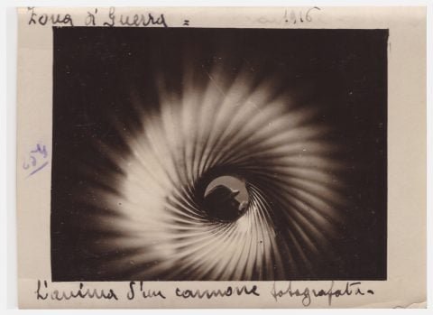 Enrico Barbera, L’anima di un cannone fotografata, 1916