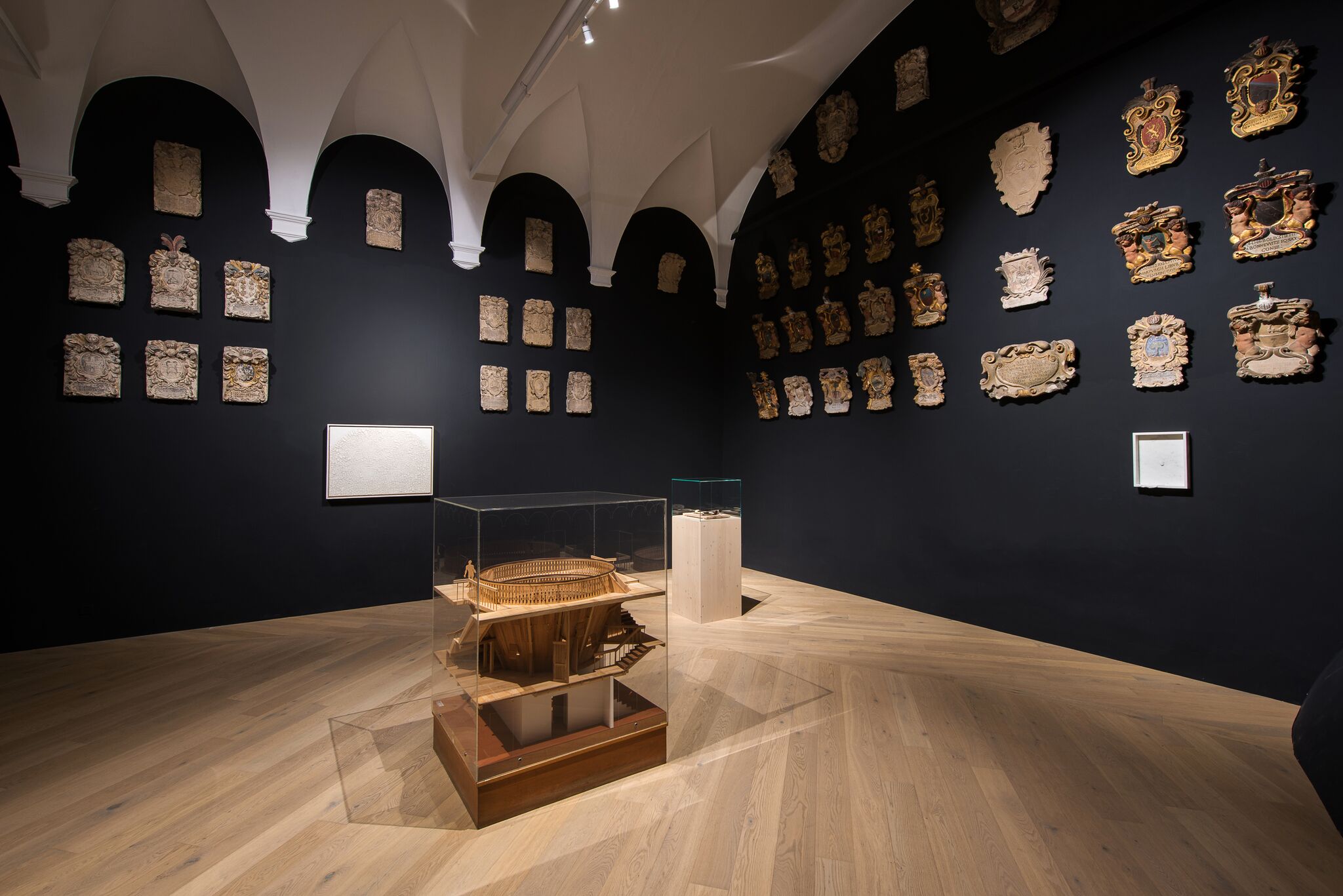 Gare de l'Est – installation overview at Teatro Anatomico, Palazzo del Bo, Padova 2016 – photo Rolando Paolo Guerzoni