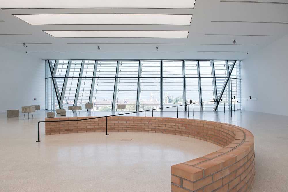 Judith Hopf – Up - exhibition view at Museion, Bolzano 2016 - photo Luca Meneghel