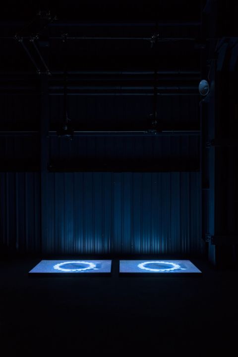 Miroslaw Balka, BlueGasEyes, 2004. Installation view at Pirelli HangarBicocca, Milano 2017. Courtesy of the artist and Pirelli HangarBicocca, Milano. Photo © Attilio Maranzano