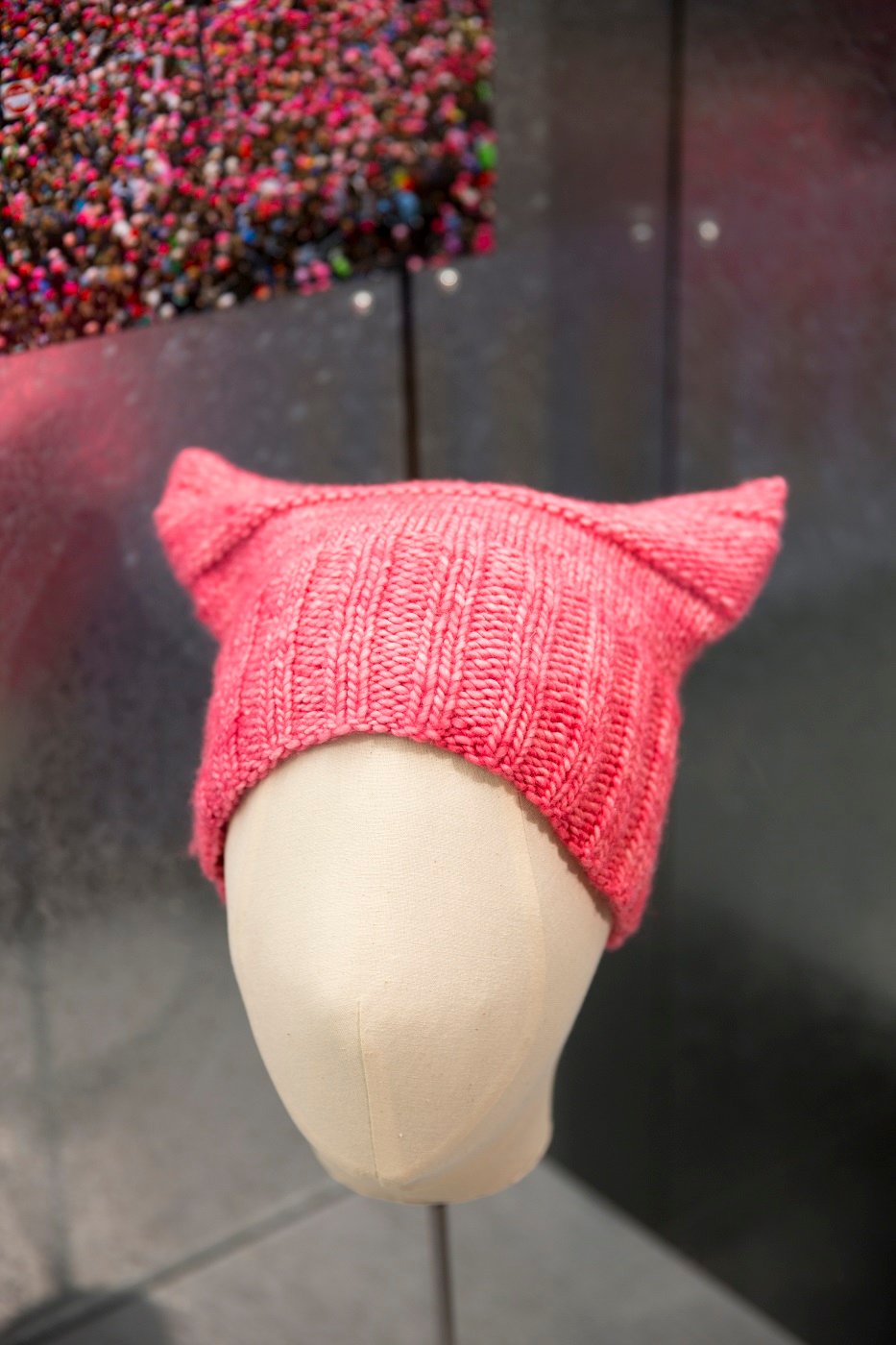 Pussy Power Hat knitted by Jayna Zweiman. Ph. by Victoria and Albert Museum, London 