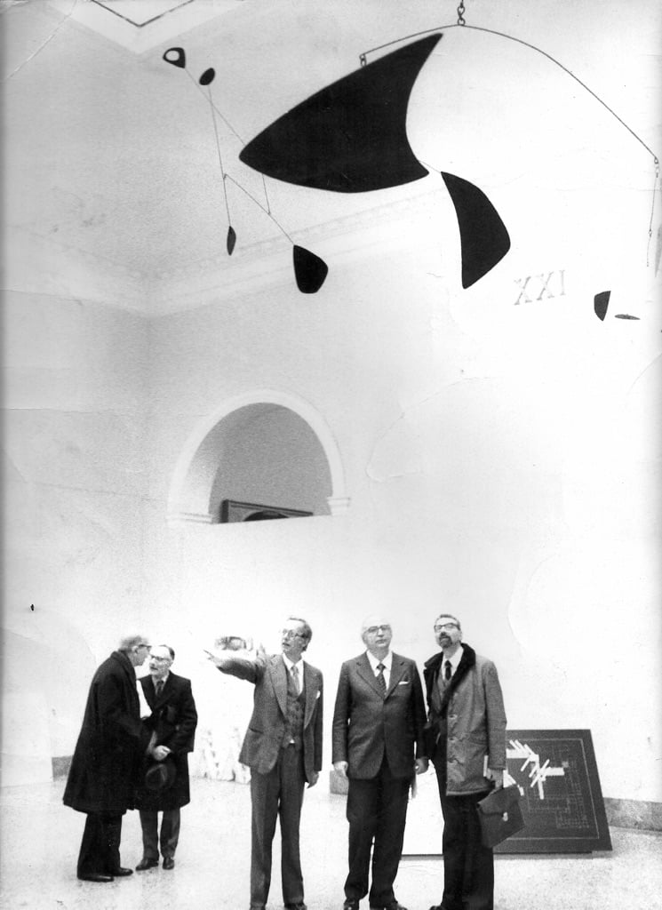Franco Russoli con Giovanni Spadolini e Lamberto Vitali alla mostra Processo per il museo, 1977