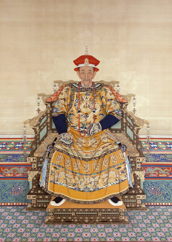 Portrait of the Kangxi Emperor in a ceremonial robe. Qing dynasty, Kangxi period (1662-1722). Beijing, Palace Museum, inv. 6400 © The Palace Museum