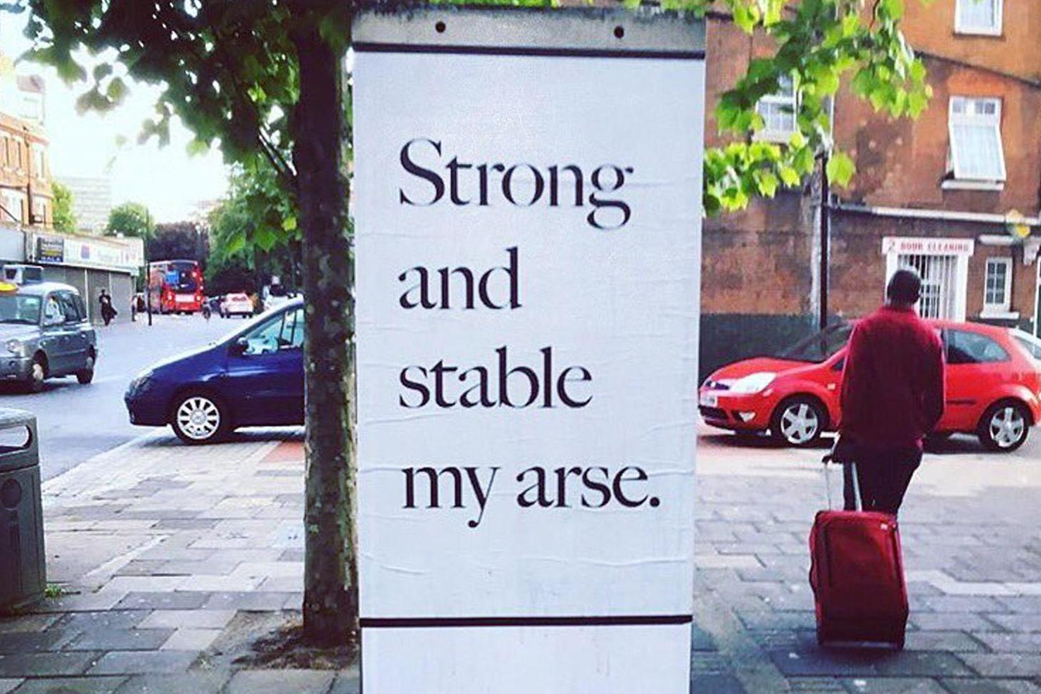 Strong and Stable my Arse, l'intervento di Jeremy Deller