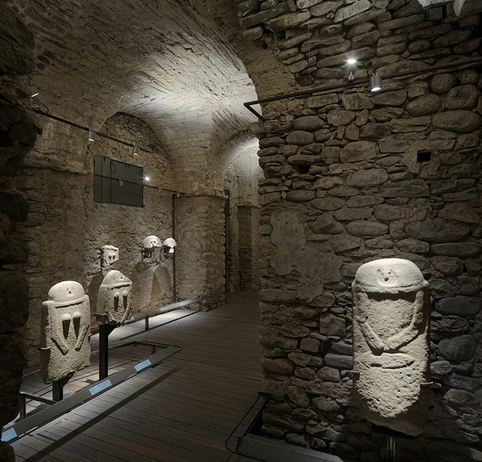 Museo delle Statue Stele Lunigianesi CATEGORIA OPERA DI ALLESTIMENTO O INTERNI