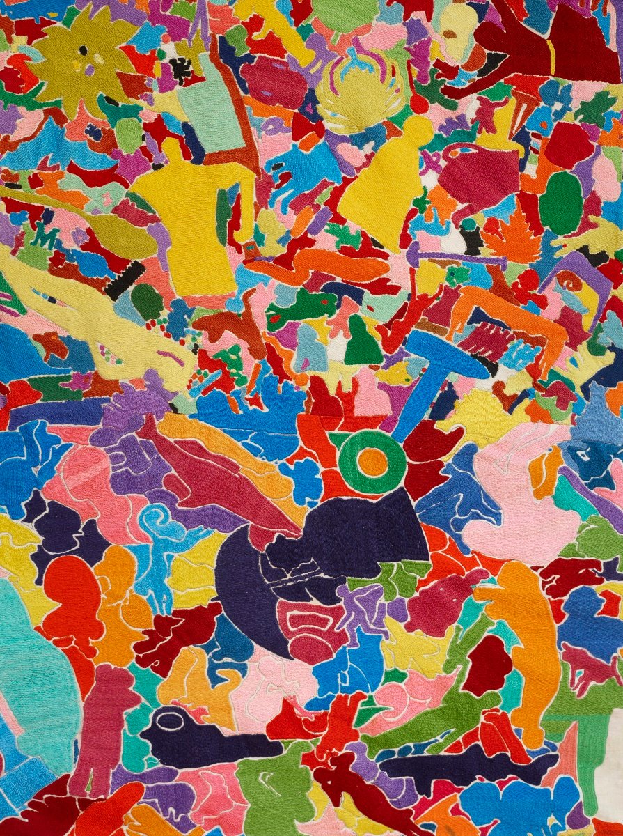 Alighiero Boetti, Tutto, 1992 94, ricamo su tessuto, 255 x 595 cm, dettaglio. Courtesy Tornabuoni Art