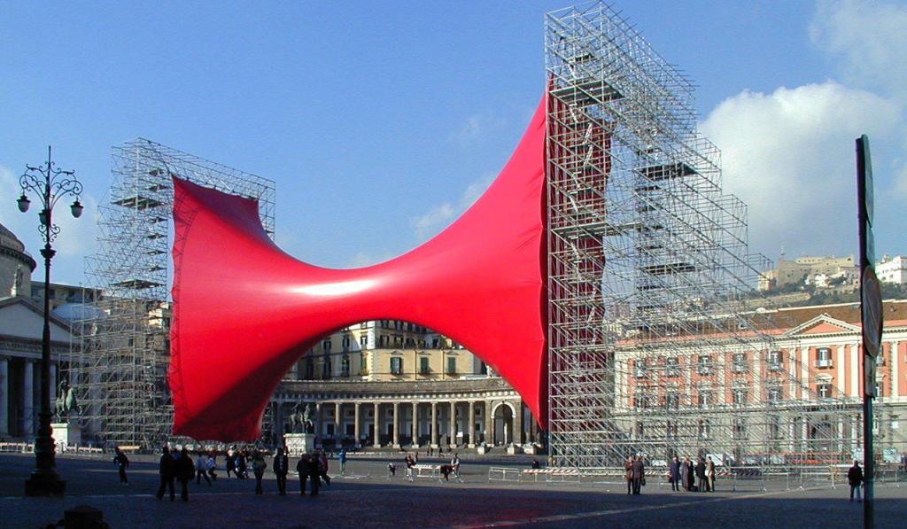 Anish Kapoor, Tarantara, 2000 Napoli, Piazza del Plebiscito Fonte httpsfotosintez.files.wordpress.com