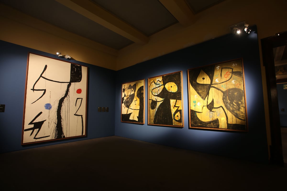 Miró! Sogno e colore. Exhibition view at Palazzo Albergati, Bologna 2017. Photo Camera7, Davide Lolli