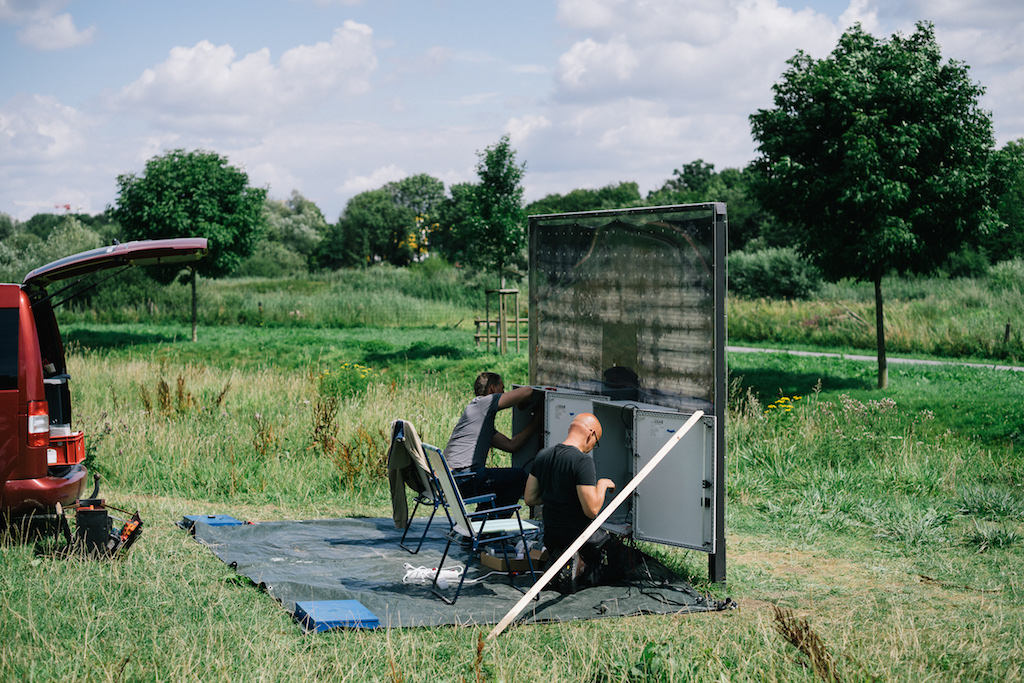 Repairing of Ei Arakawa’s project, photo: Hubertus Huvermann 