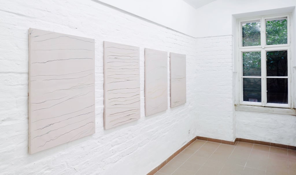 Dino Znerc. Paintings. Exhibition view at Vin Vin Gallery, Vienna. Photo Gregor Titze