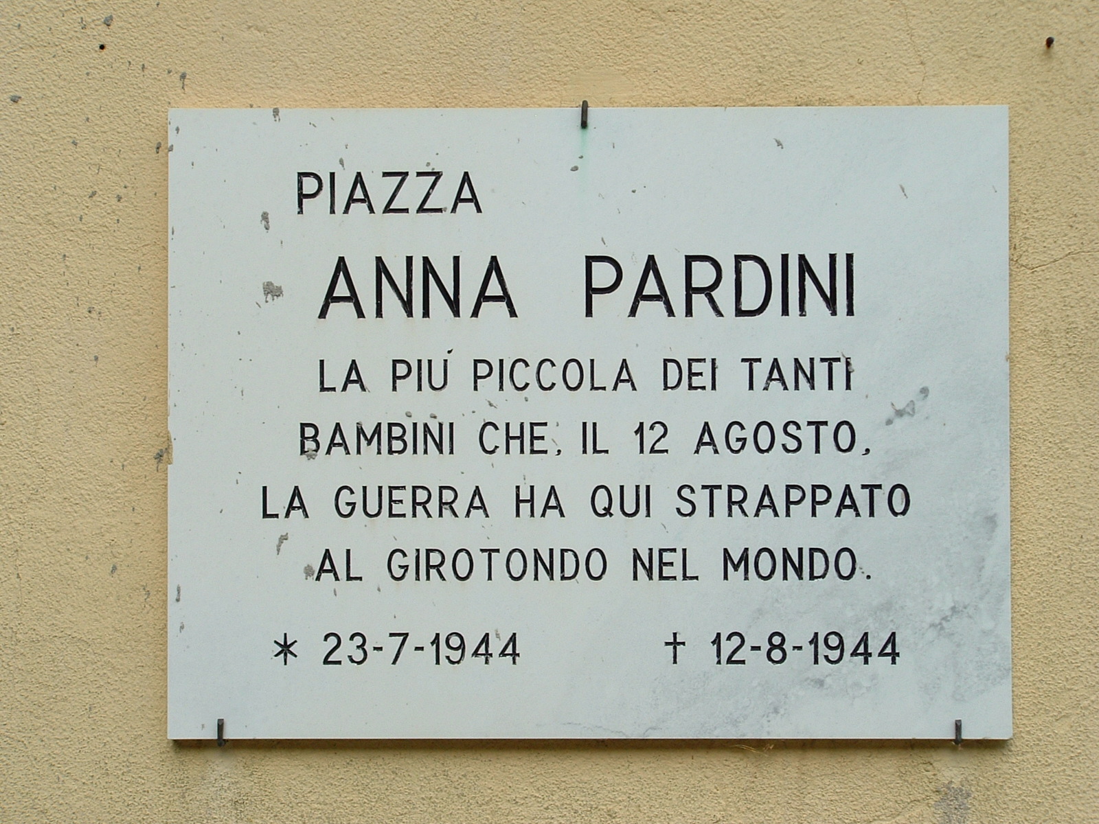 Targa in Piazza Anna Pardini, Sant’Anna di Stazzema, Lucca